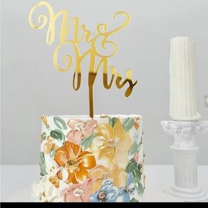 Gold Mr & Mrs Cake Topper
